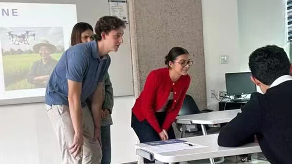 School enterprise cooperation, FINERN collaborates with renowned universities in Mexico to experience of intelligent manufacturing